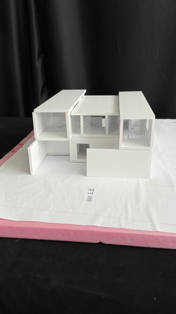 b2bd680de17ea3d9f5f87b338a00b38a_1755146717_0181.jpg