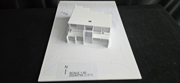b2bd680de17ea3d9f5f87b338a00b38a_1755147054_304.jpg